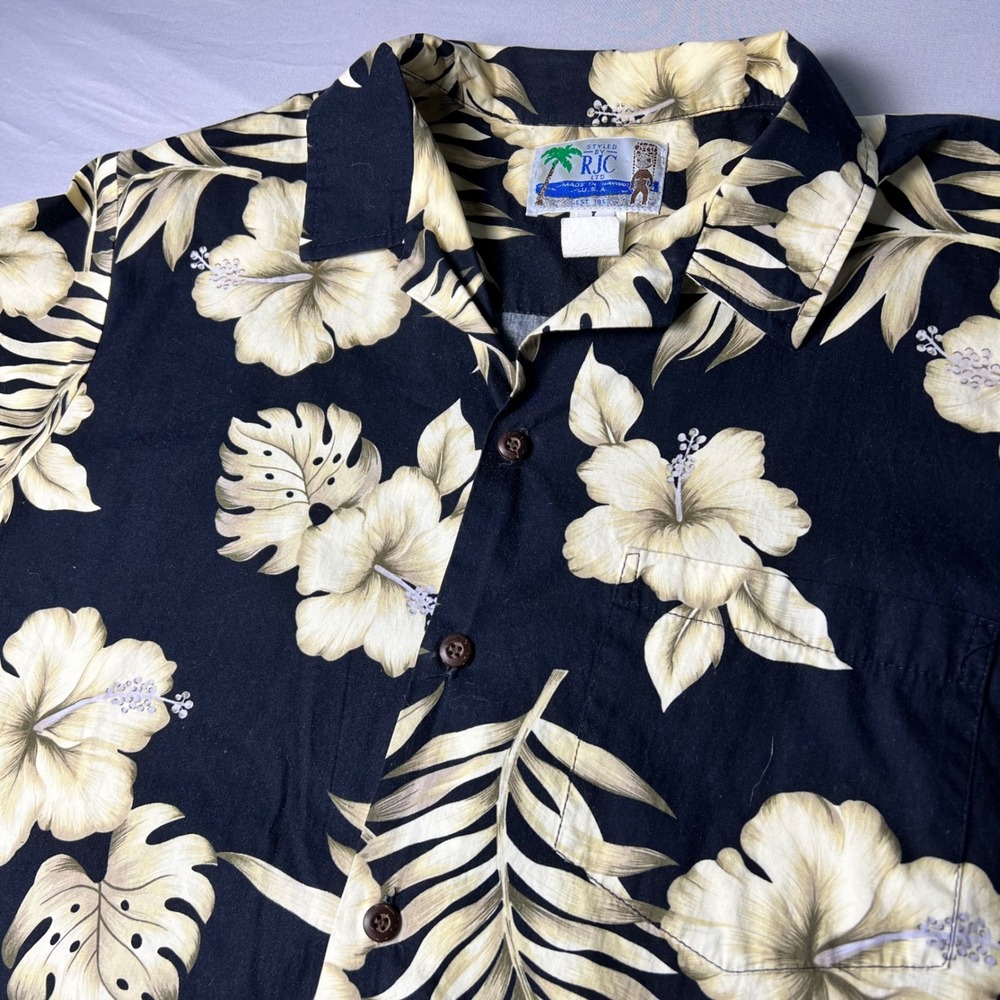 RJC Mens Hawaiian Shirt Large Black Cream Hibiscus Monstera Made in Hawaii Aloha